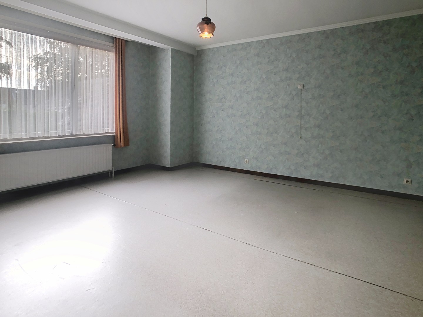 Zeer lichtrijk appartement met 3 slaapkamers en garage in centrum van Roeselare - foto 5