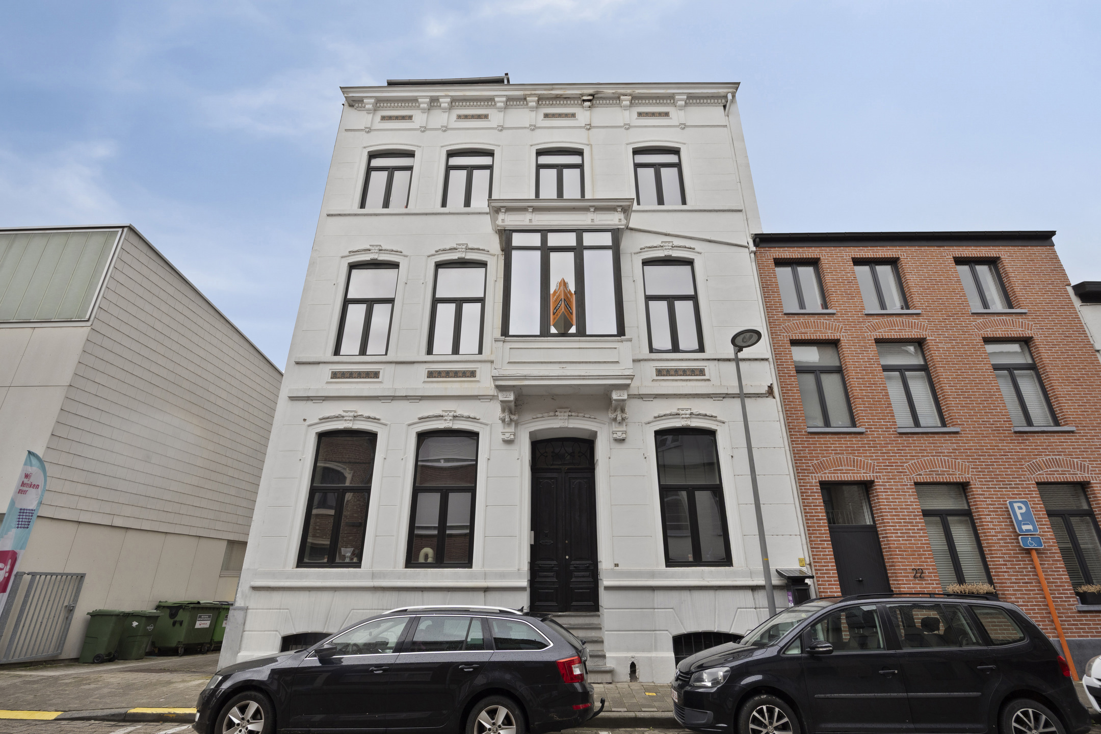 Gerenoveerde penthouse met 2 slaapkamers te centrum Tienen - foto 2