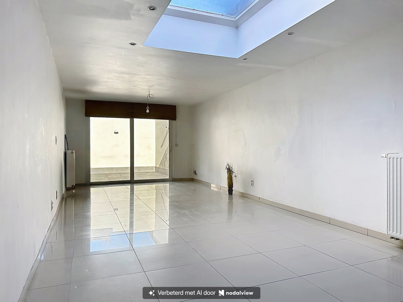 Instapklare, gerenoveerde woning met gezellige koer in hartje Niel! - foto 5