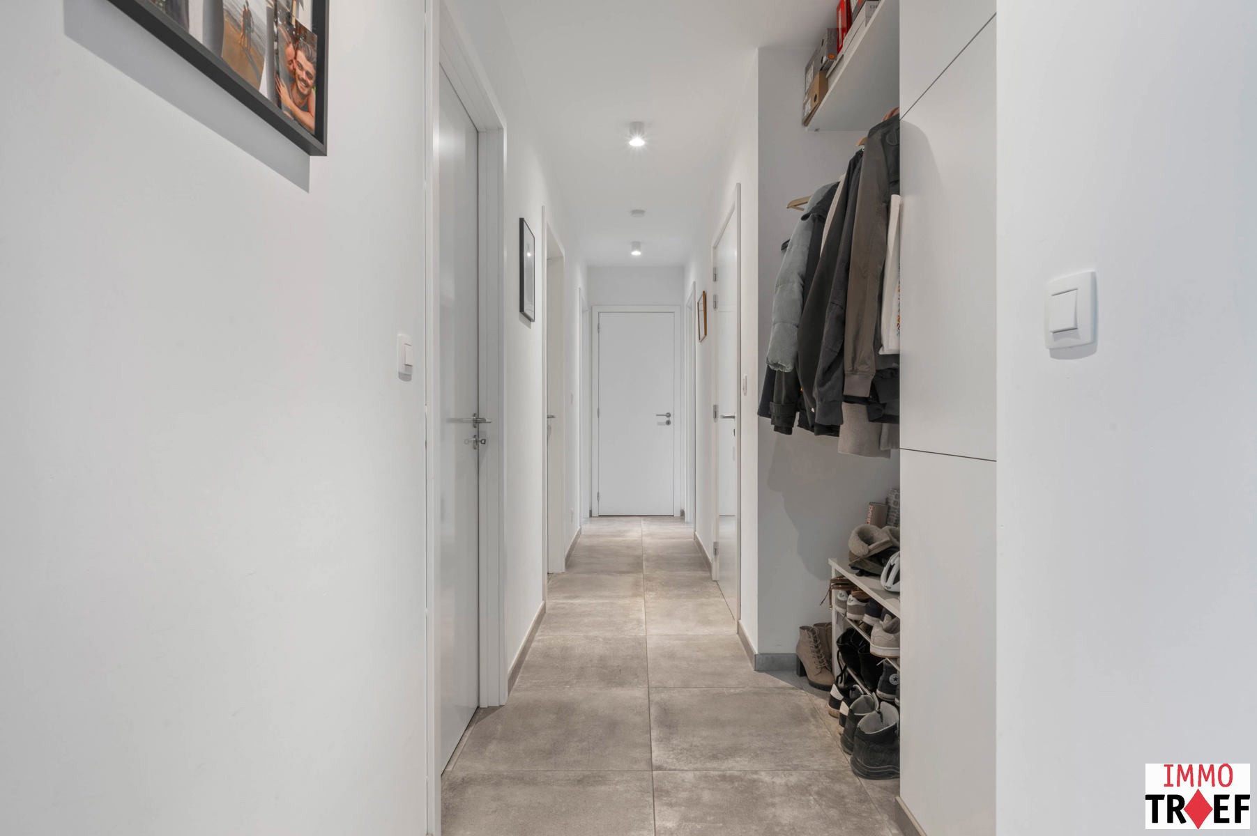 Gelijkvloers appartement met 2 slaapkamers+overdekte parking - foto 3