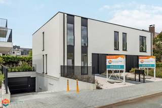 Dit unieke project bevindt zich in het centrum van Putte, op wandelafstand van winkels, scholen en het openbaar vervoer. Deze energiezuinige woning...