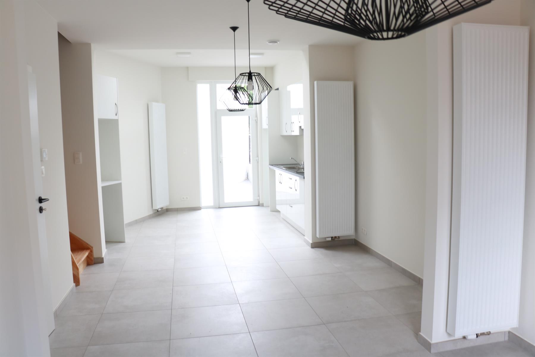 Gerenoveerde woning met 2 kamers te Dilbeek - foto 3