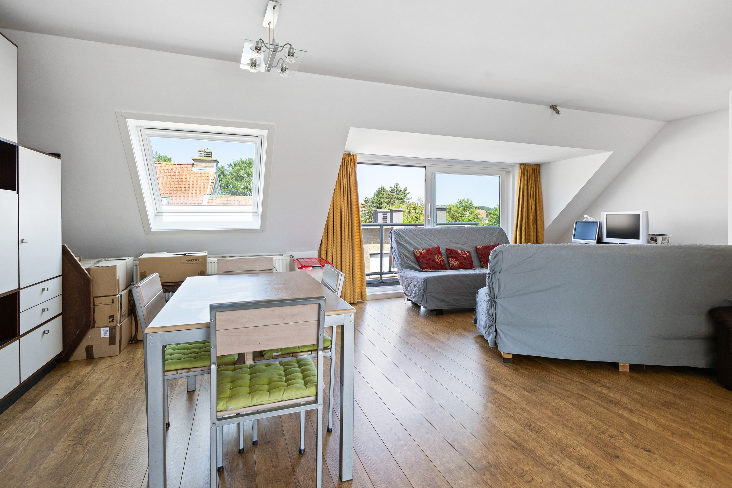 Ruim duplexappartement te koop met zonnig terras in Heist! - foto 5