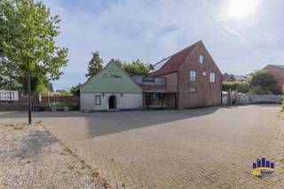 Ontdek deze unieke opportuniteit in Zottegem, op slechts 2 km van het stadscentrum: het gloednieuwe concept EL MOLINO Grand Café, met...