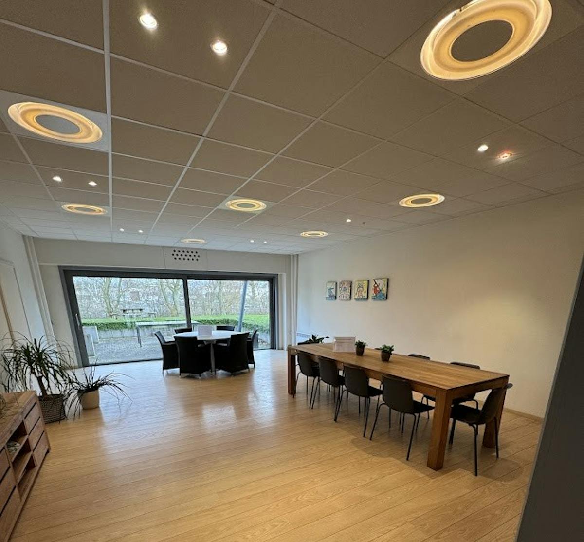 Office space 30 m2 for rent in a central location - photo 5