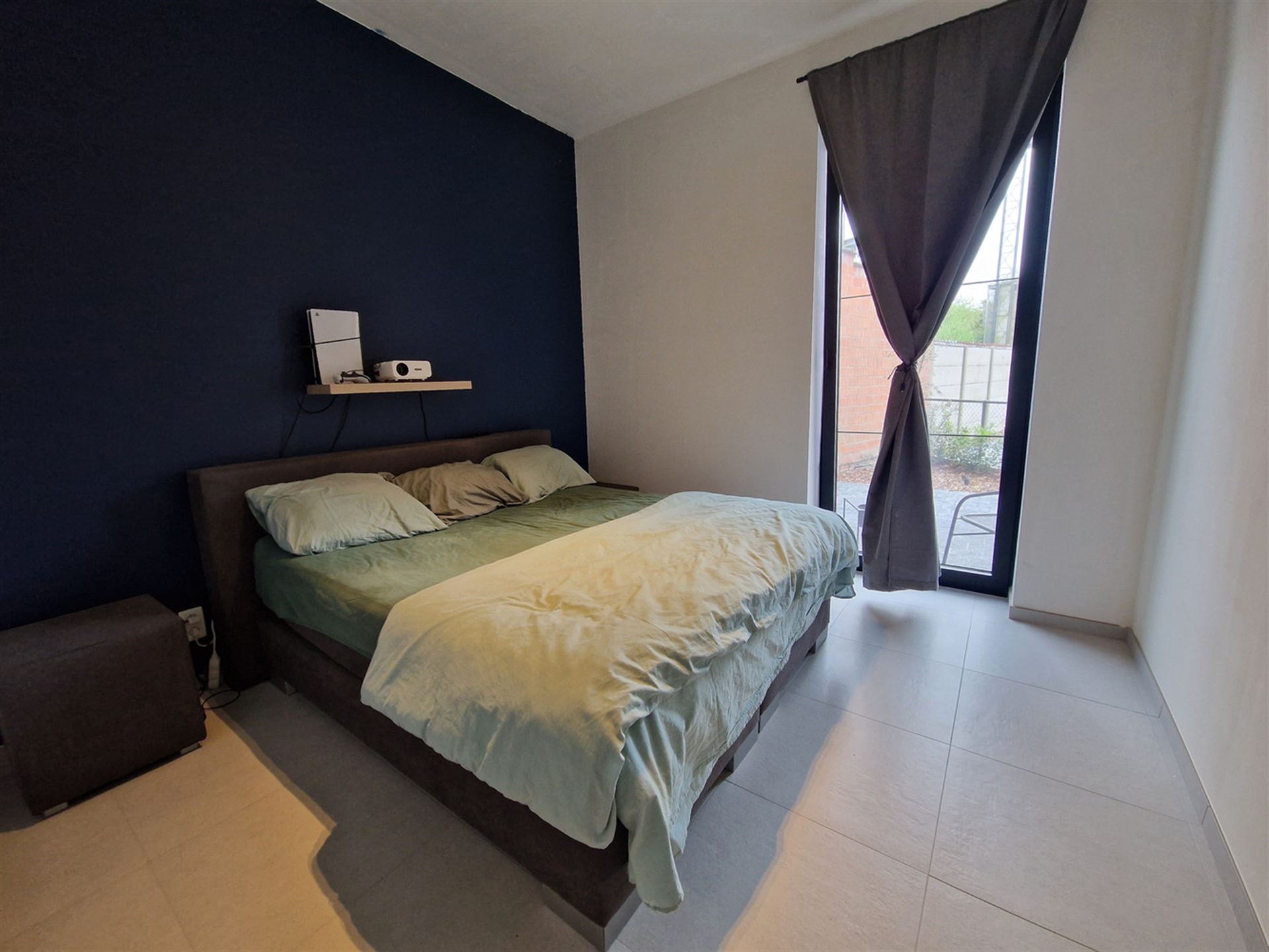 Ruim gelijkvloers appartement, 2 slpk, zuidgericht terras, garagebox, E-Peil 15 - foto 4