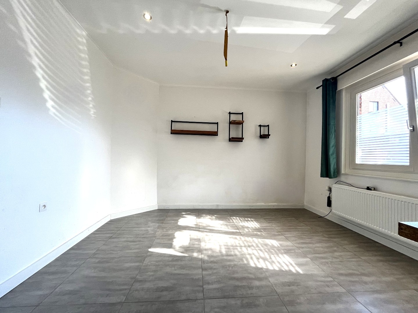 Gelijkvloersappartement met 1slpk en koer - foto 5
