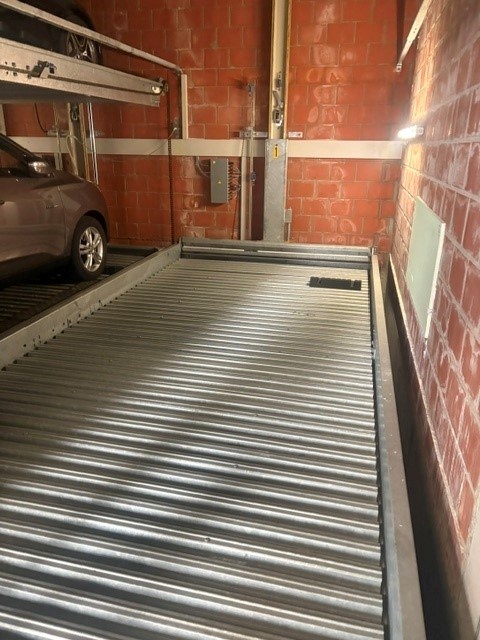 For sale: Car box no. 1 in car lift system - in the heart of Ostend - photo 5