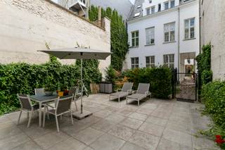 Renovated City Villa in the heart of the city. Originally dating from the 16th century, this comfortable city villa carries a rich history with...