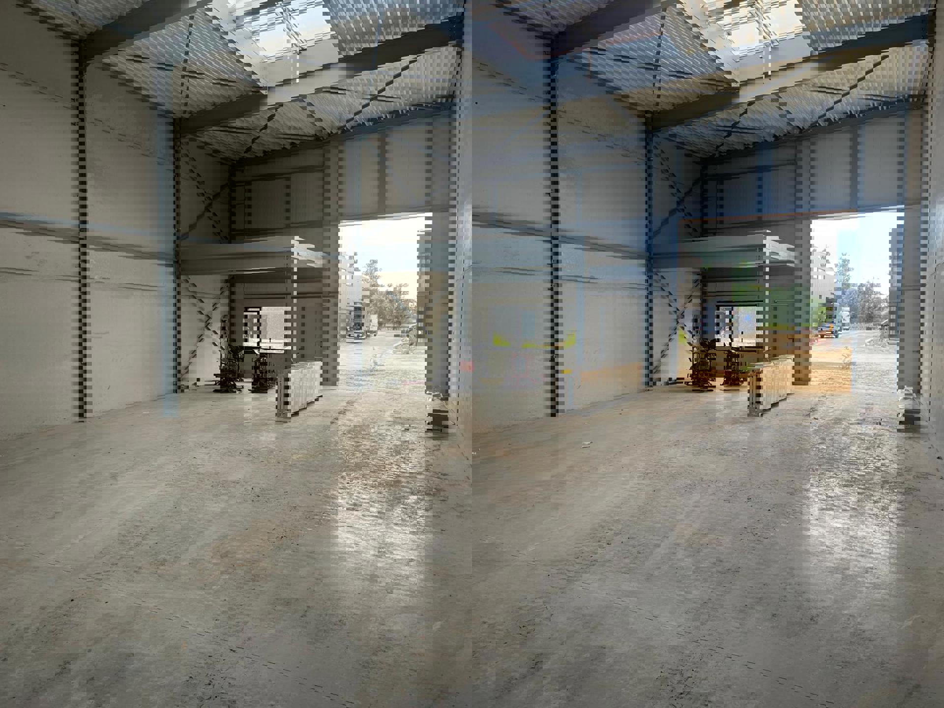 Ranst magazijn met mezzanine  - foto 2