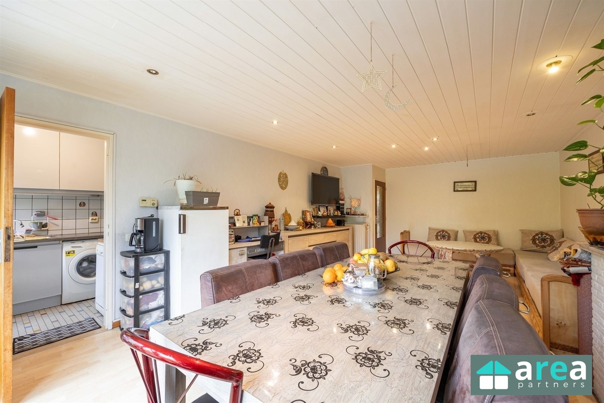 Gezellig 2 slaapkamer appartement in rustige buurt! - foto 3