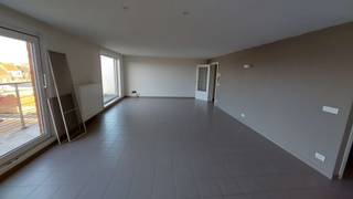 Dit appartement is gelegen op de derde verdieping van een kleine residentie in het centrum van Koekelare.