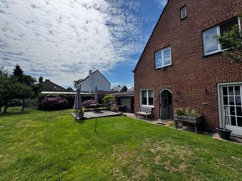 Te renoveren woning met garage nabij het centrum van Izegem - foto 4