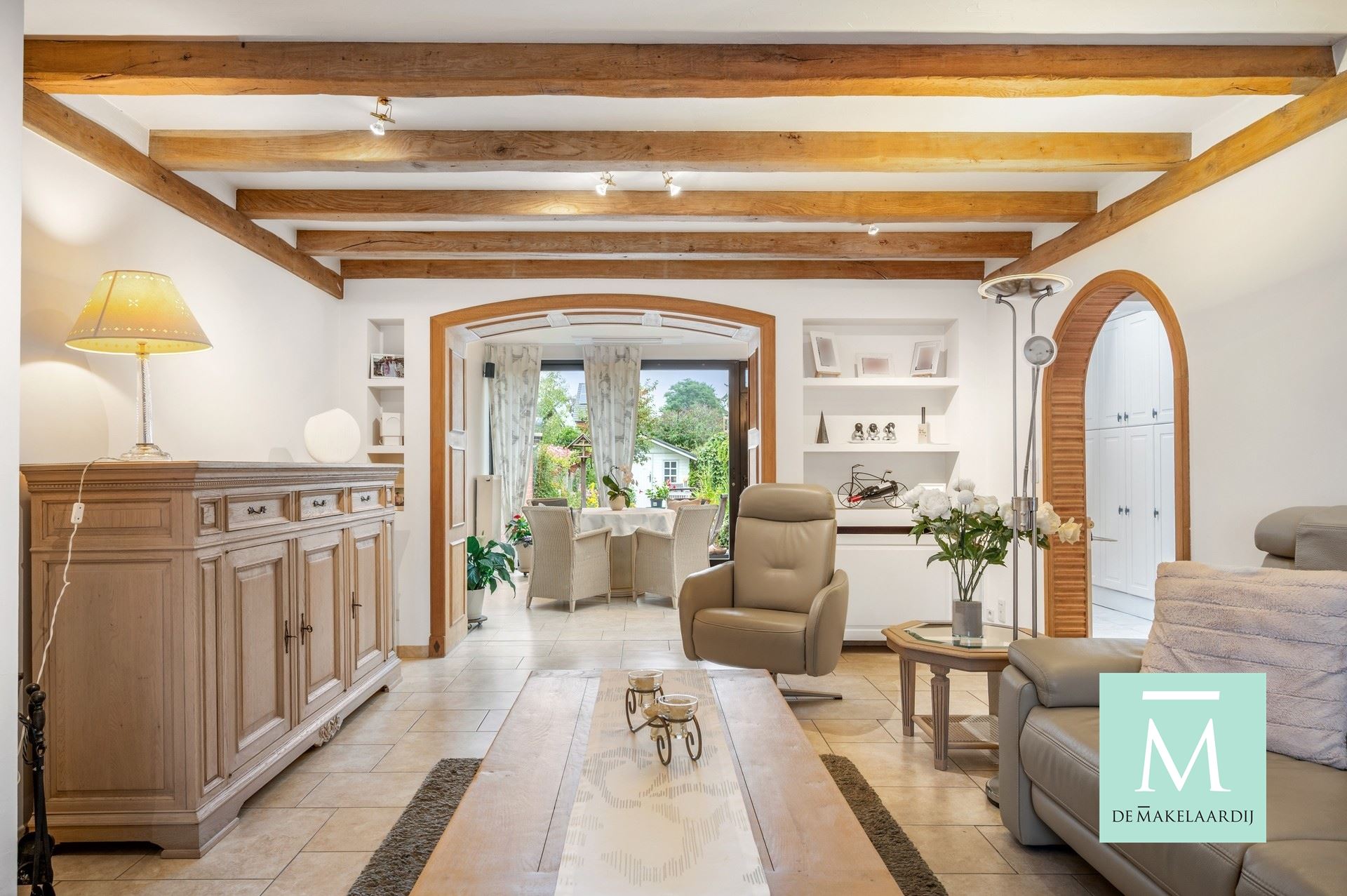 Volledig gerenoveerde woning met aangename tuin - foto 5