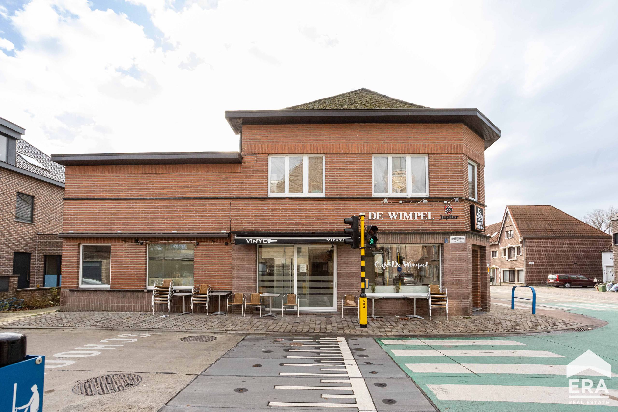 Rendabele opbrengsteigendom met handelsruimte en appartement - foto 2