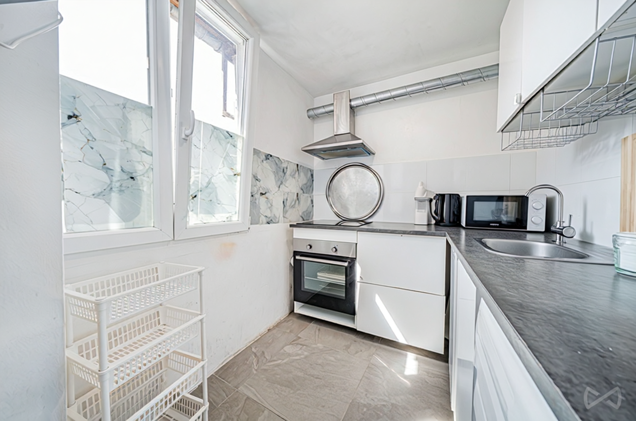 Charmant appartement met 2 slaapkamers en balkon - foto 5