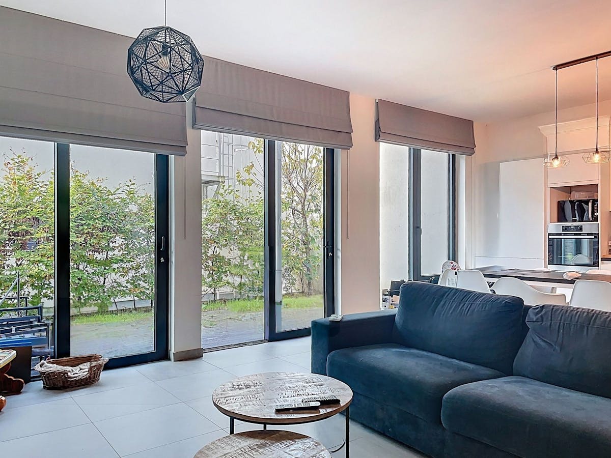 Te huur Laken - Twee-slaapkamerappartement (gelijkvloers) - foto 4