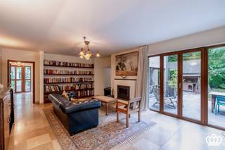 Karaktervolle villa, op toplocatie te Essen-Heikant : aantrekkelijke stijl, kwaliteitsmaterialen en mooie afwerking met o.a. 3 à 4 slaapkamers,...