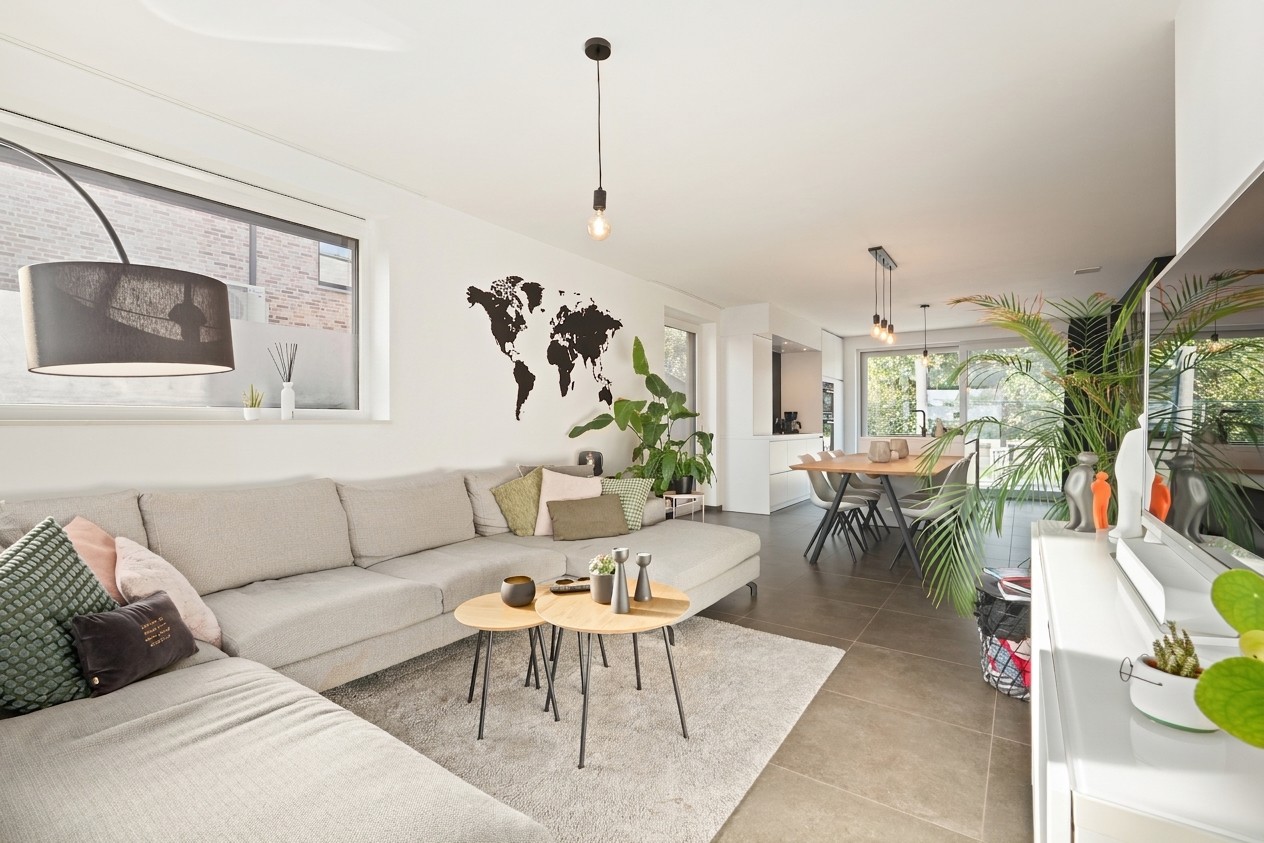 Instapklare halfopen woning met 3 slaapkamers en garage op een aangename ligging in Roeselare - foto 3