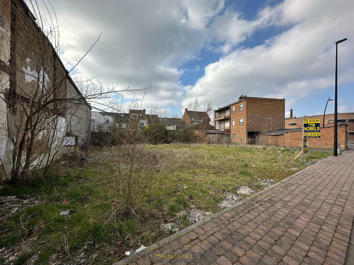 Te koop, projectgrond voor 6 units in het centrum van Ronse - foto 1