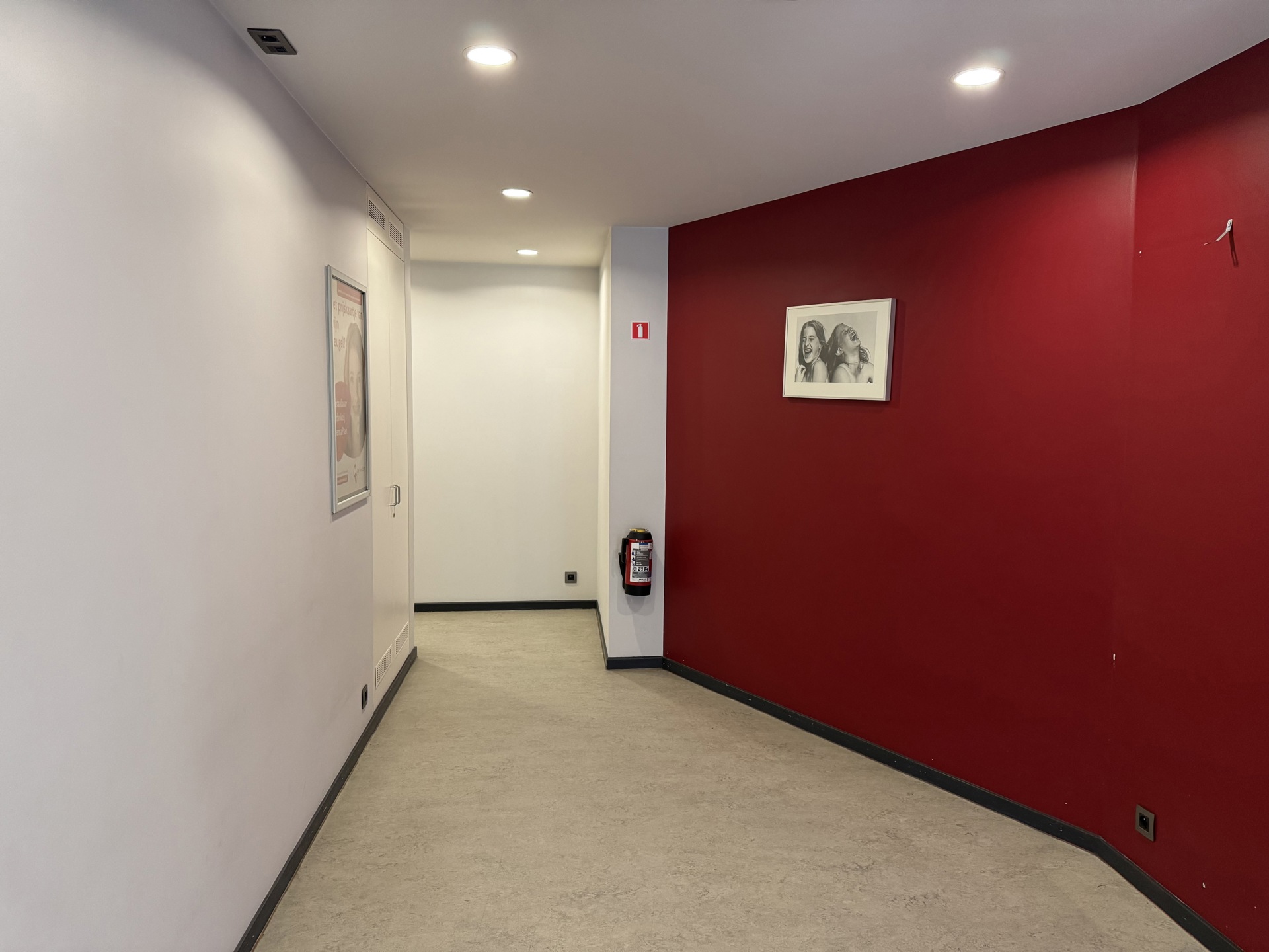 Commercial for rent in Boom - photo 2