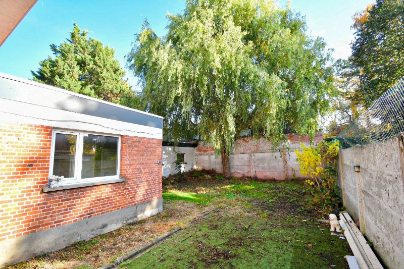 Statig burgerhuis met 3 bouwlagen nabij centrum Zele - foto 4