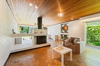 [[ DIT PAND NEEMT DEEL AAN DE ERA OPEN HUIZEN DAG OP 13/6 VAN 9:30 TOT 10:30 ]]Ruime halfopen woning met 4 slaapkamers en zonnige tuin in rustige...