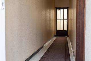Degelijk gebouwde woning met praktische achtertuin op een mooi perceel van ca. 250m² te Essen-centrum. De woning bestaat o.a. uit een inkomhal,...
