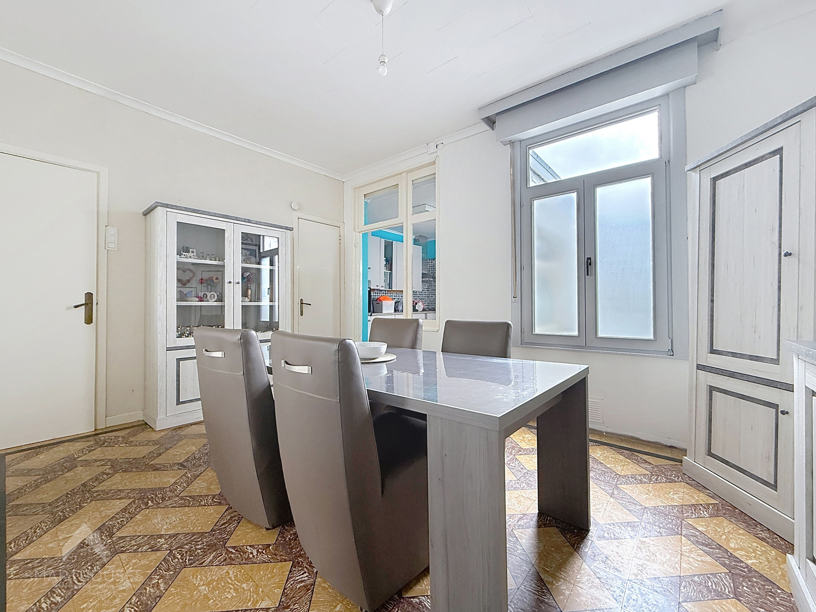 Woning met 3 slaapkamers, zonnepanelen en nieuw dak - foto 5