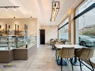 Prachtig handelsgelijkvloers te Laken!Unieke investering met bestaande huurinkomsten in een levendige buurt van Laken. Dit commercieel gelijkvloers...