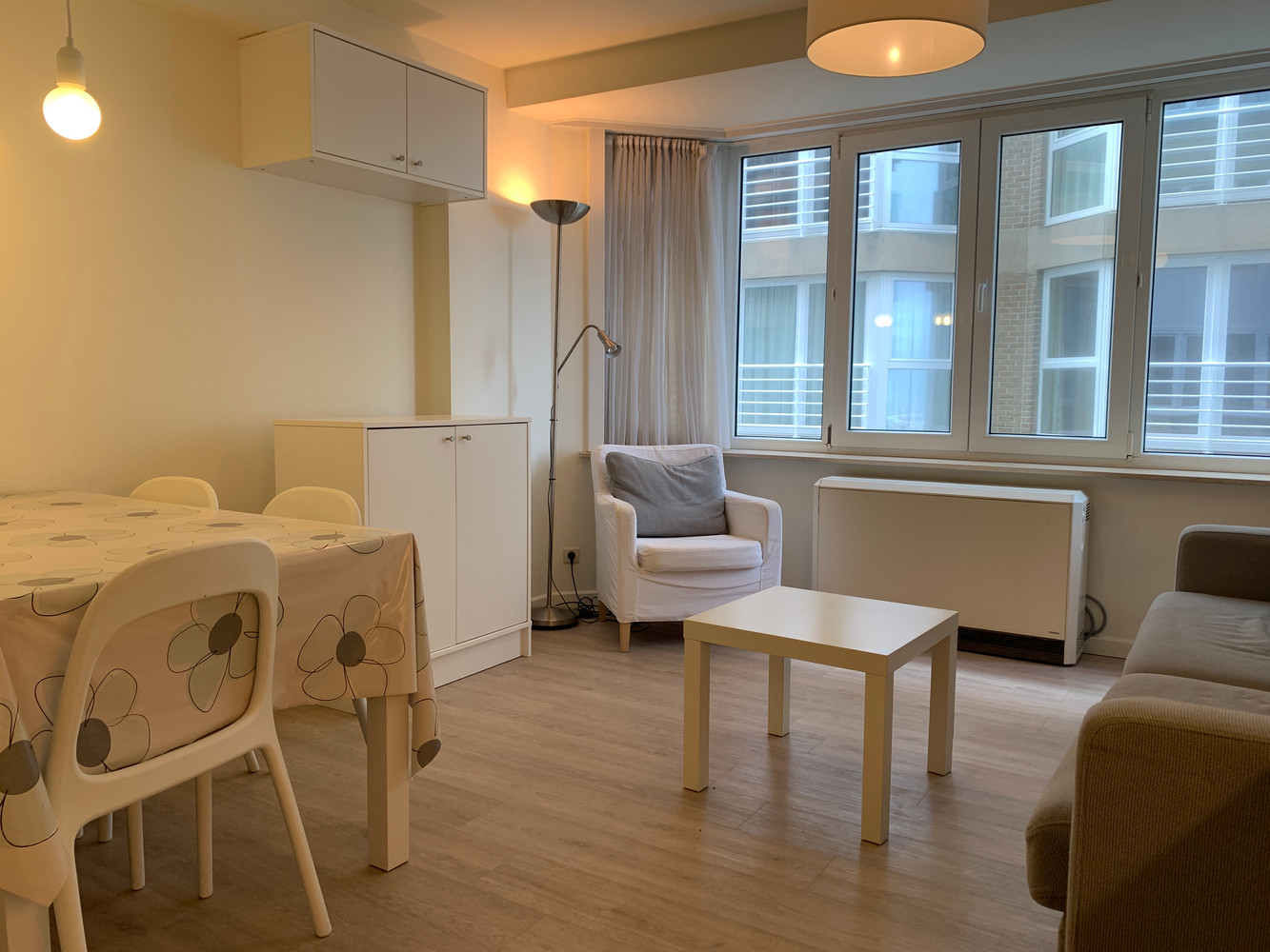 Instapklaar en gemeubeld 2-slaapkamer appartement met zijdelings zeezicht - photo 5