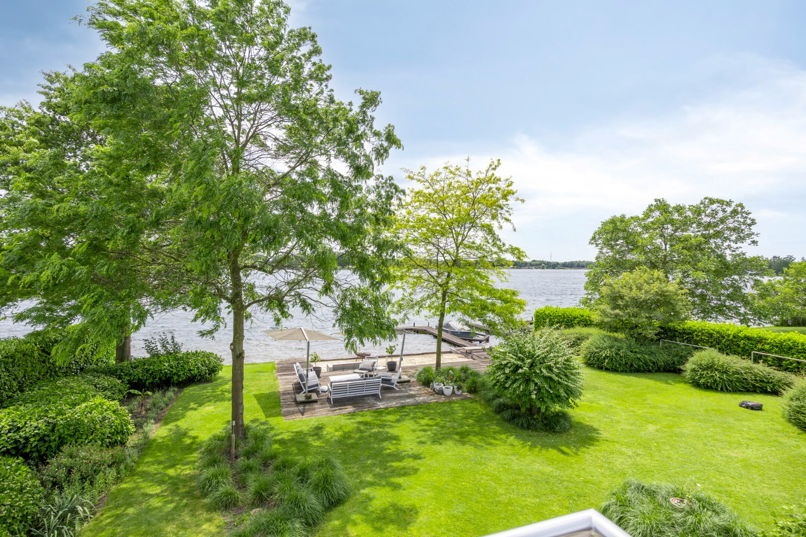 Unieke eigendom aan het exclusieve privé meer Miramar te Mol / Dessel ! - foto 4