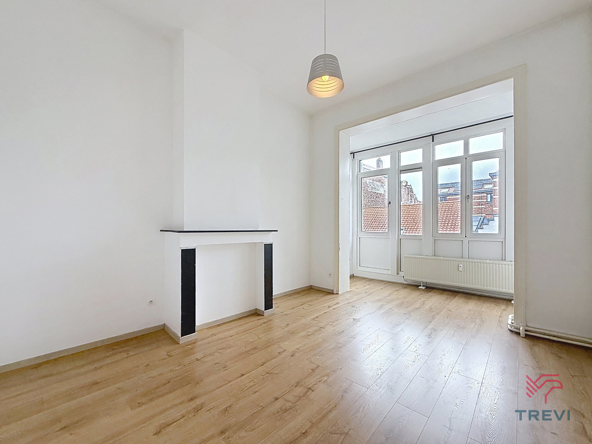SCHAERBEEK, lichtrijk app. 80 m², 2 slpkmrs, nabij vervoer. - foto 5