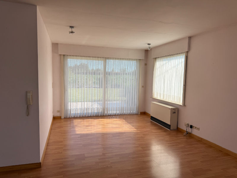 Ruime villa op een landelijke perceel met een oppervlakte van 940m² ! - foto 5