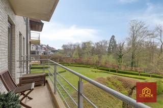 Centraal gelegen en energiezuinig appartement van maar liefst 121 m², nabij winkels, supermarkten en met een vlotte verbinding naar de...