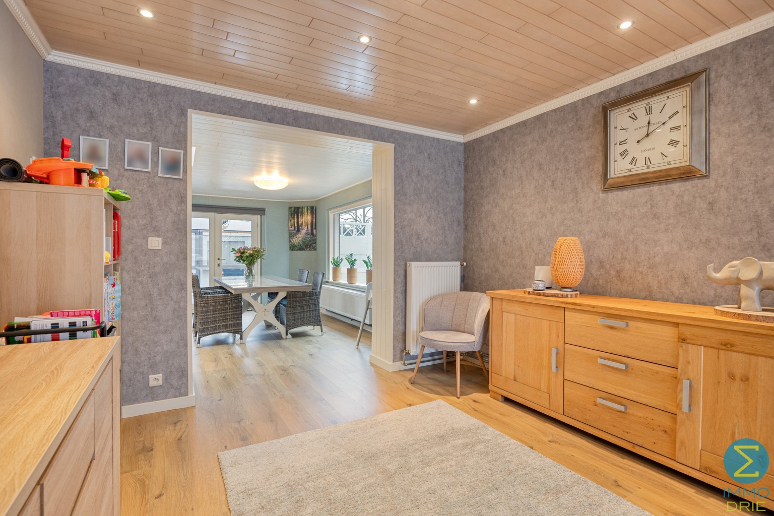 Nette half vrijstaande woning met 3 slpks en ruime garage  - foto 4