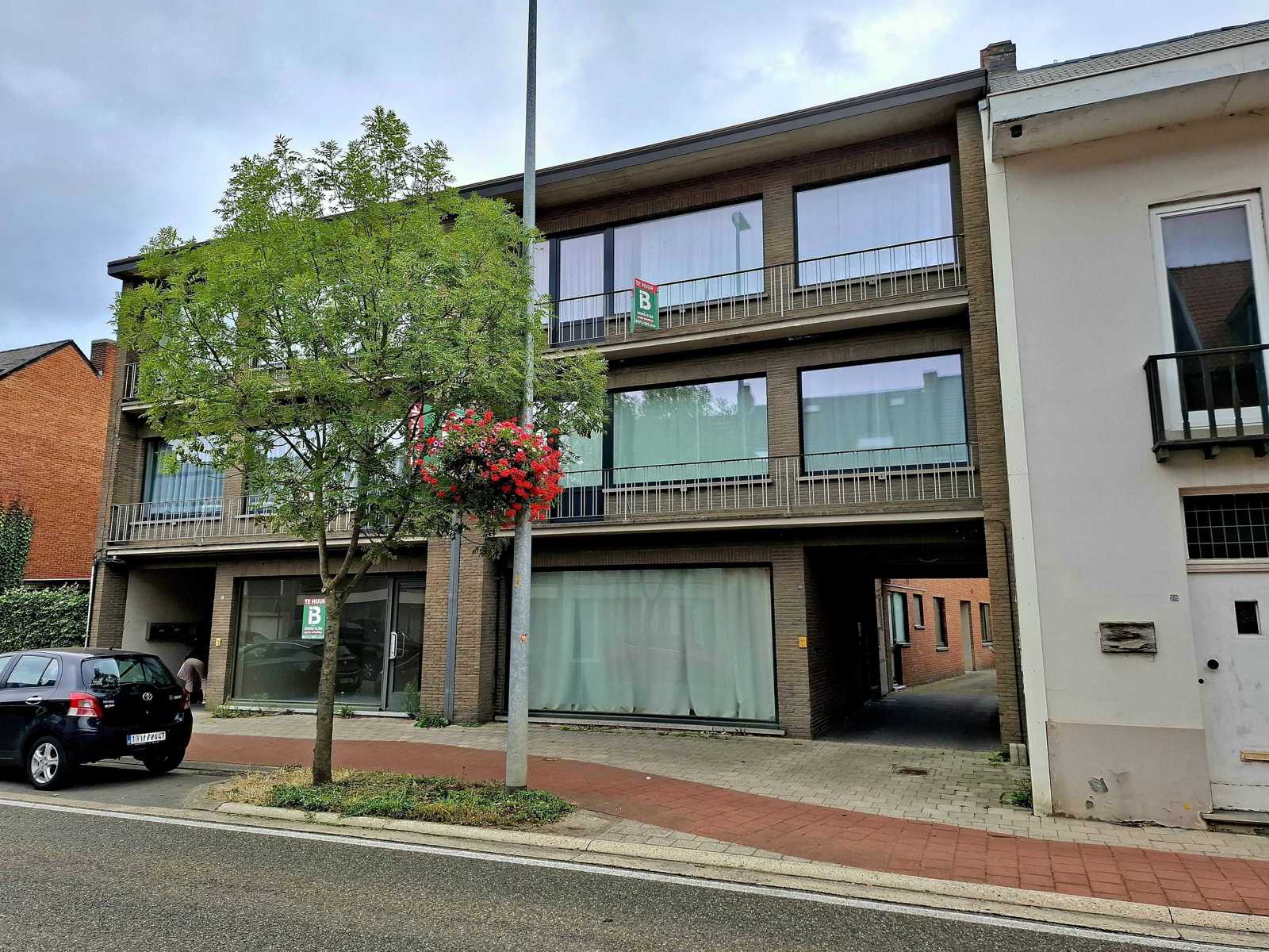 Ruim appartement in centrum Mol met 2 slaapkamers - foto 1