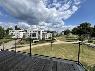 Discover this magnificent one-bedroom apartment of ± 52 m², located in the Argenteuil service residence on the sought-after Bella Vita site,...