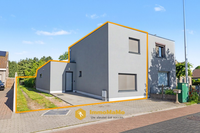 House for sale in Wachtebeke with 3 bedrooms - photo 2