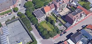 Projectgrond gelegen in de Willem de Roolaan in Nieuwpoort-stad.  Ruim hoekperceel van 830m² met perfecte oriëntatie en mogelijkheid...