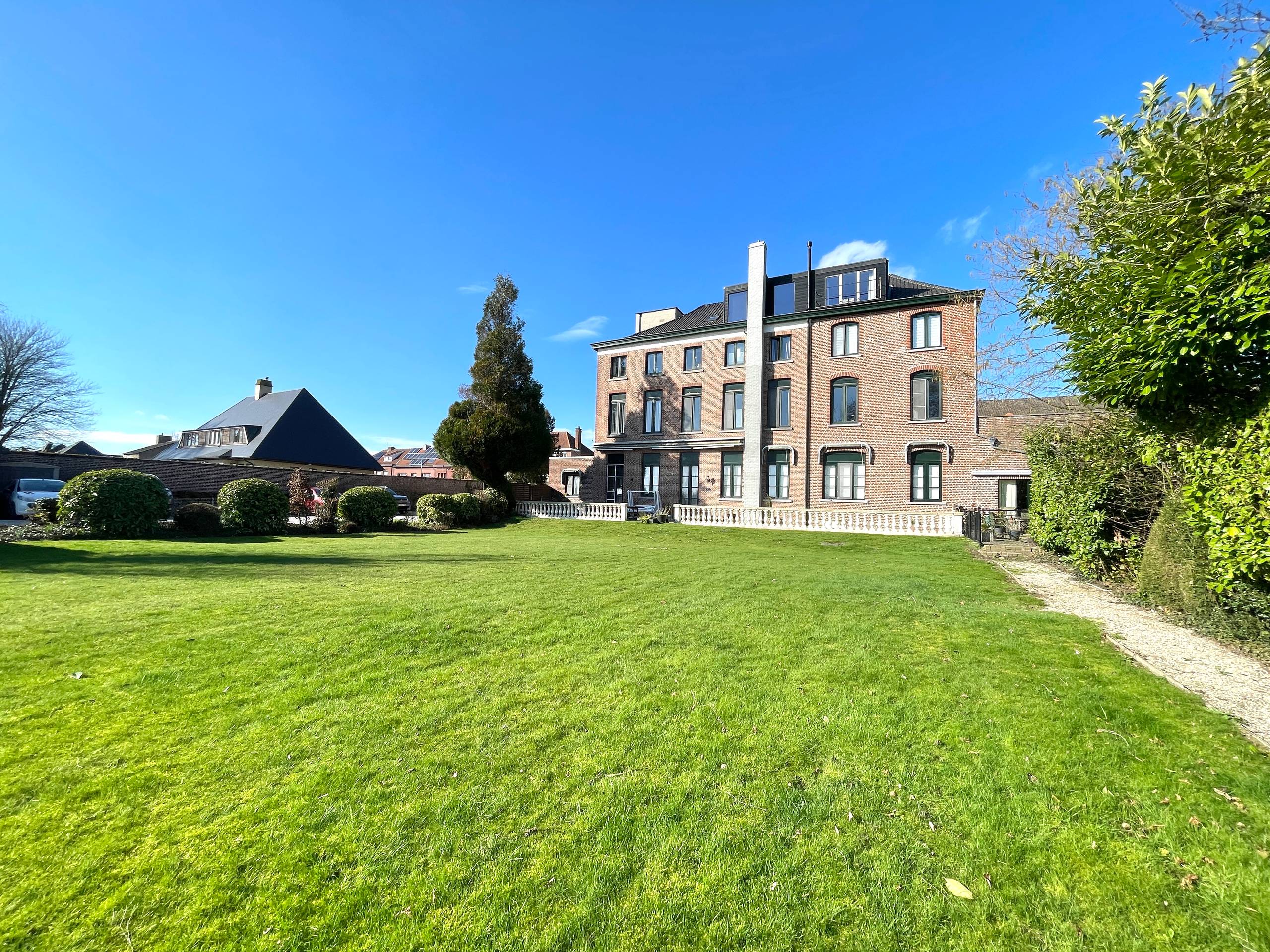 Karaktervol appartement met 3 slaapkamers – Centrum Wervik - foto 2