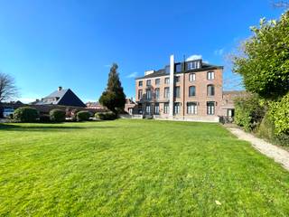 Dit karaktervolle appartement combineert een centrale ligging met een praktische indeling en bevindt zich in het hart van Wervik. Momenteel is...