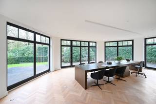 Commercial for rent in Brasschaat