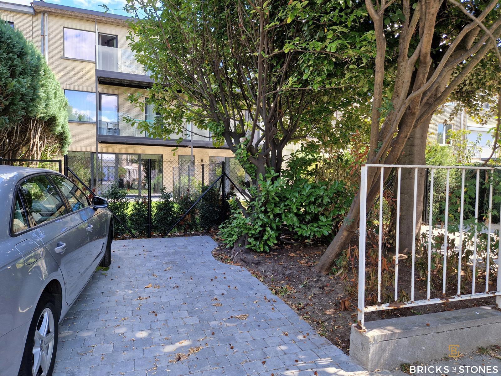 Garage for rent in Antwerp - photo 2