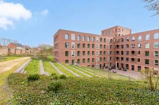 This comfortable assisted living apartment in Residence Wivina in Dilbeek offers an ideal combination of independent living and the security...