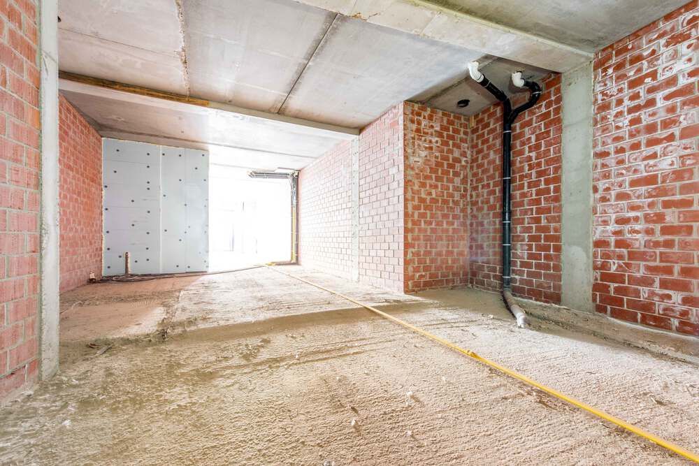 Casco handelspand van 105m² op toplocatie in het commercieel centrum van Wenduine. - foto 2