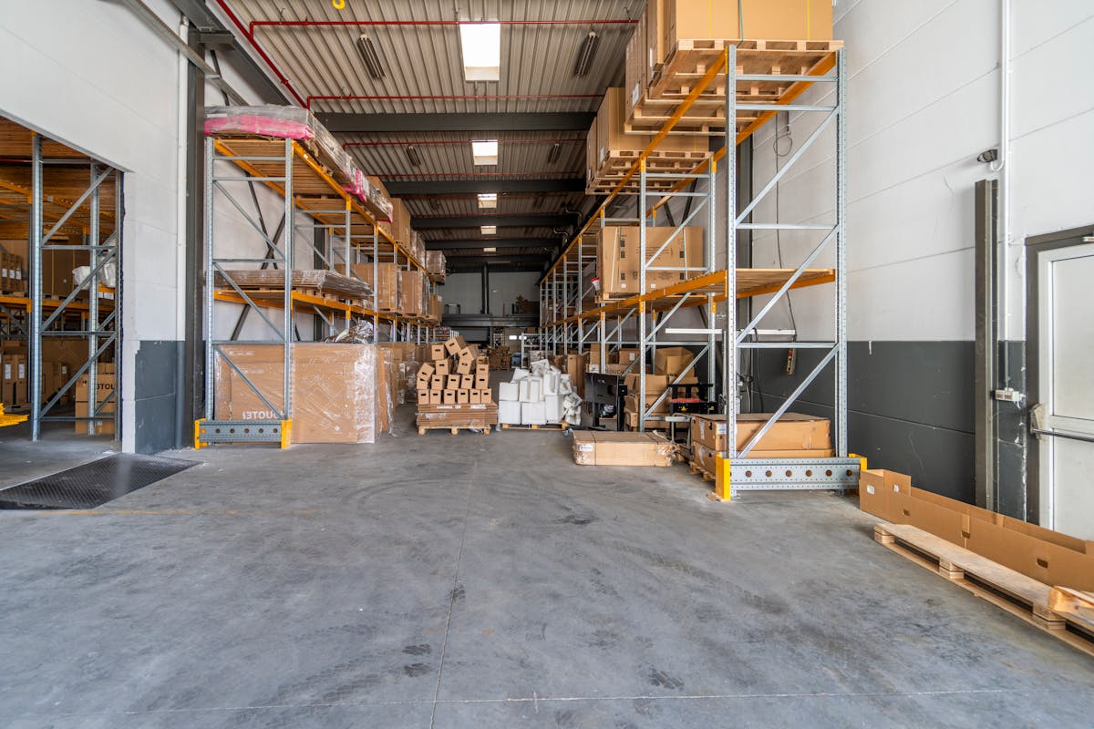 Business building for rent in Deerlijk - photo 5