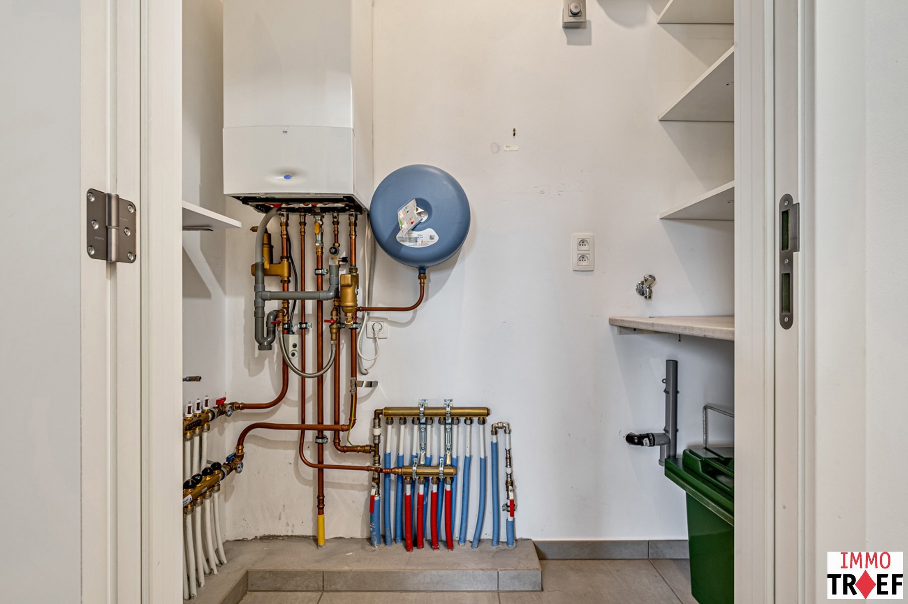 Gelijkvloers appartement met terras/tuintje & staanplaats - foto 5