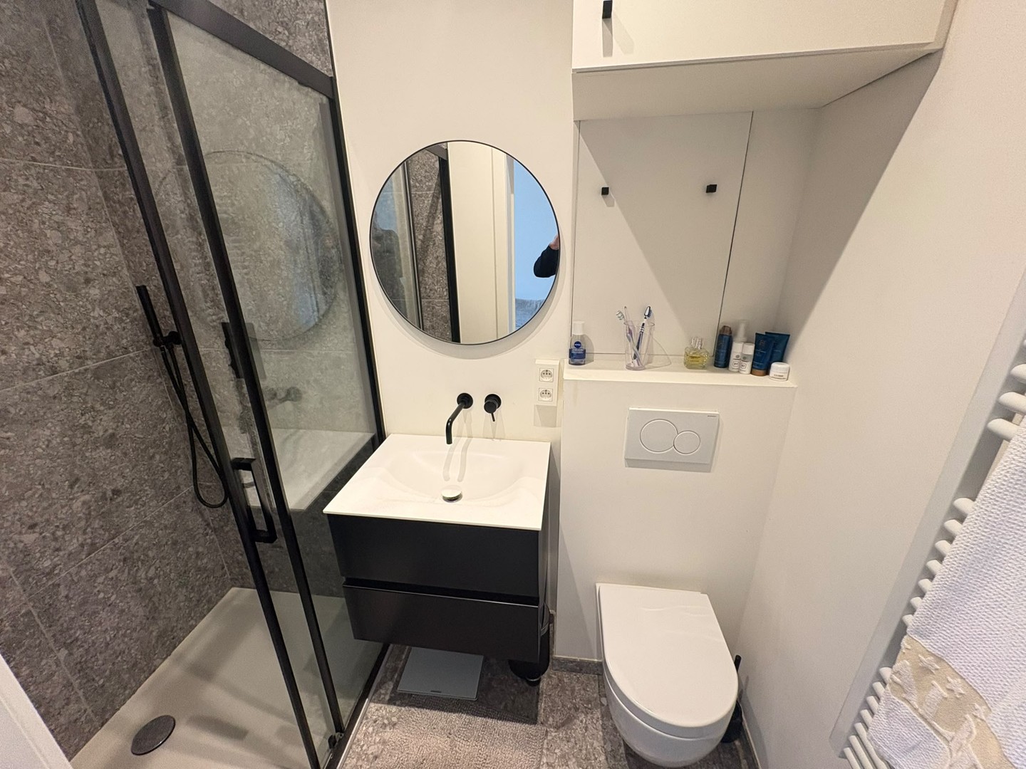 GEMEUBELD 1 SLAAPKAMER APPARTEMENT - foto 4