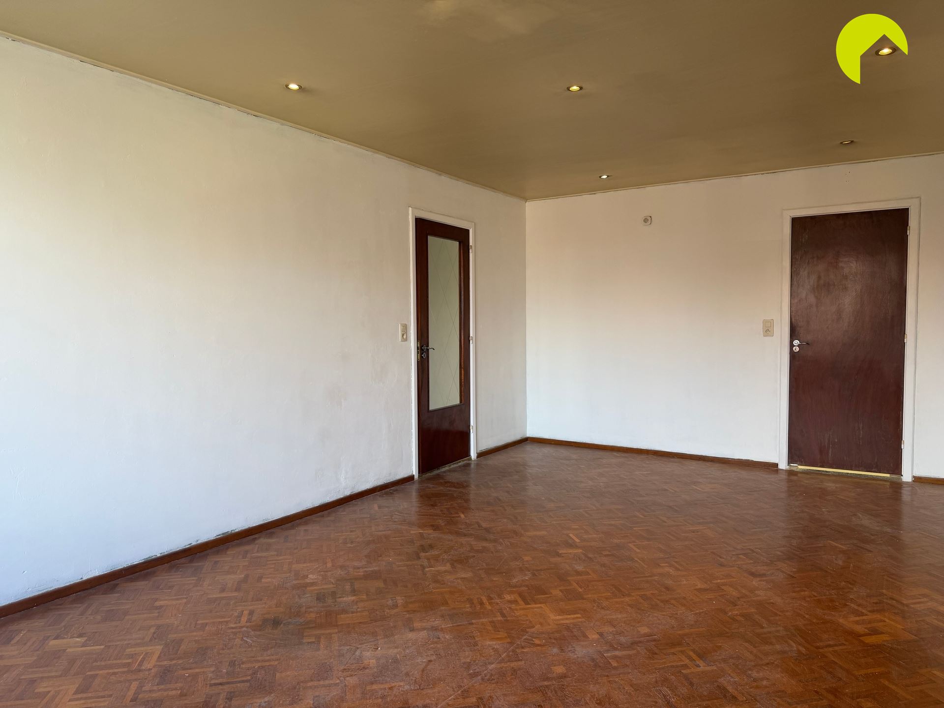 Instapklaar appartement met 2 slaapkamers! - foto 2